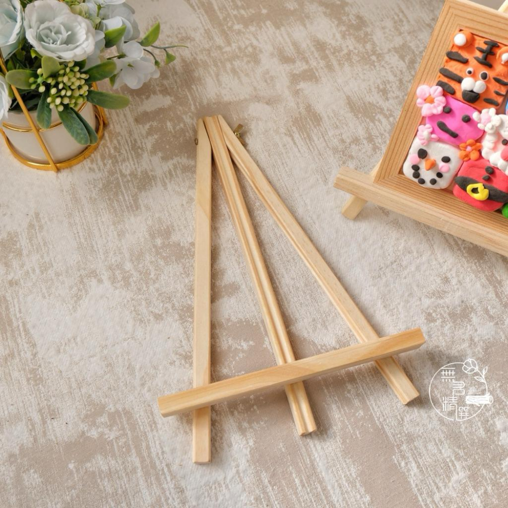 現貨🔺木質特大畫架｜可折疊｜作品展示架｜畫框木架｜桌面支架 相框手機支架 美術作品 油畫架 幼兒園作品展示架 畫架-細節圖4
