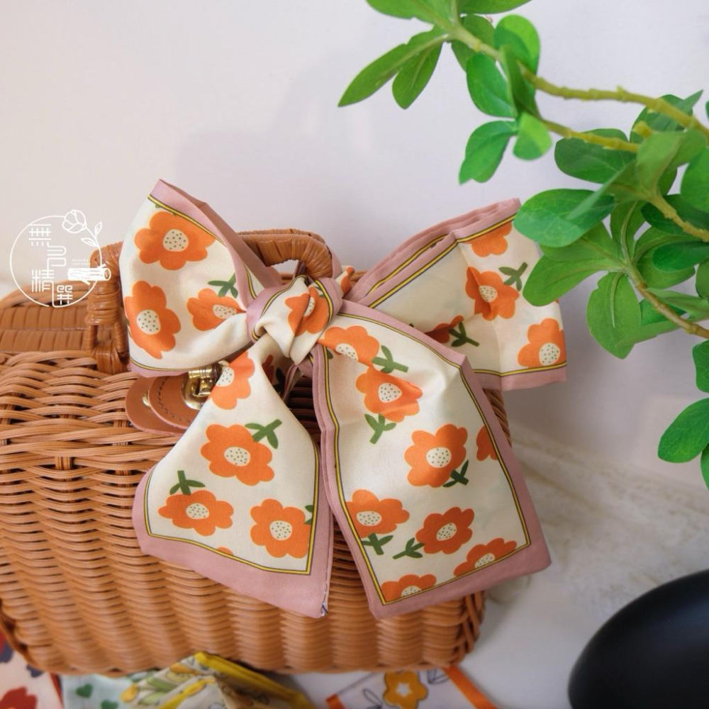 現貨🔺花園絲巾｜雙面圖案 美感小物｜包包裝飾絲帶｜提籃蝴蝶結配件｜野餐風花卉｜野餐 包包絲帶 禮物包裝 提籃緞帶 拉菲草-細節圖2