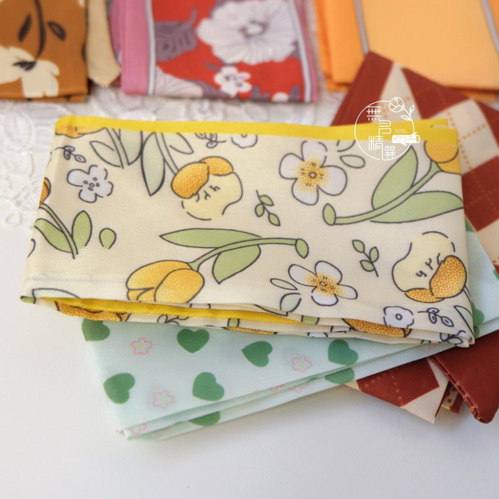 現貨🔺花園絲巾｜雙面圖案 美感小物｜包包裝飾絲帶｜提籃蝴蝶結配件｜野餐風花卉｜野餐 包包絲帶 禮物包裝 提籃緞帶 拉菲草-細節圖3