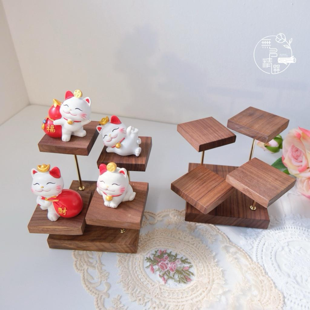 現貨🔺四方四階展示架 胡桃木｜小型階梯陳列台 飾品 水晶 香氛石擺飾架｜礦石收納 展示架｜公仔收納 公仔陳列架-細節圖7