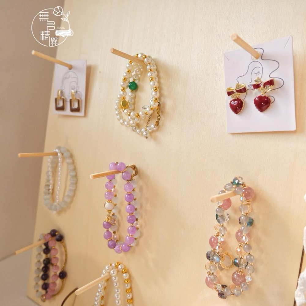 現貨🔺特價 小資髮圈展示板｜輕巧便攜陳列架｜手工飾品展示架｜手作市集飾品展示板 髮圈耳環手鍊通用支架｜擺攤道具｜攤位設計-細節圖6