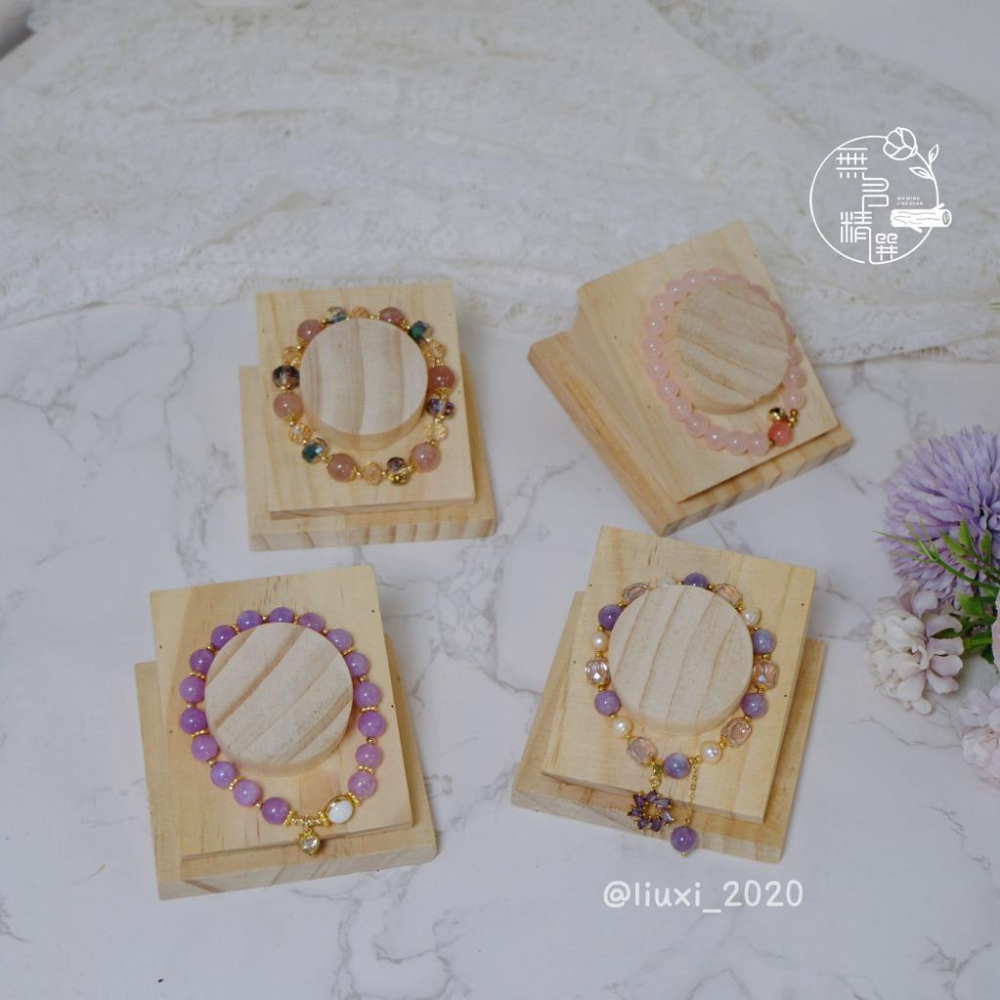 現貨🔺傾斜角度手環座｜手工木作｜手鍊展示架｜手作飾品架｜木製展示｜木製拍照擺設｜手作品牌必備 飾品展示架 手作水晶串珠-細節圖3