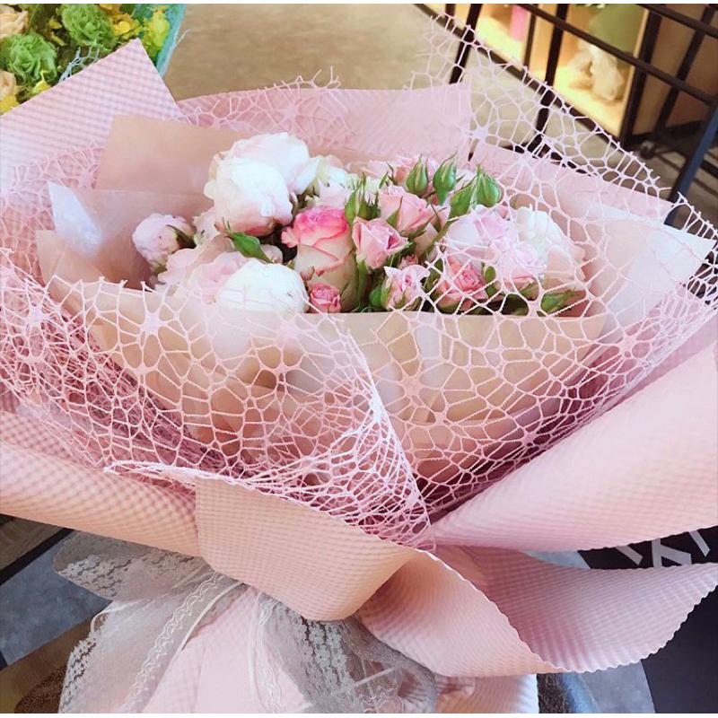 現貨🔺多色 大捲 5碼 韓式提花網 包裝紙 幼兒園 掛飾 蕾絲 網子 花束包裝紙 乾燥花包裝紙 鮮花包裝紙 花藝包裝-細節圖3