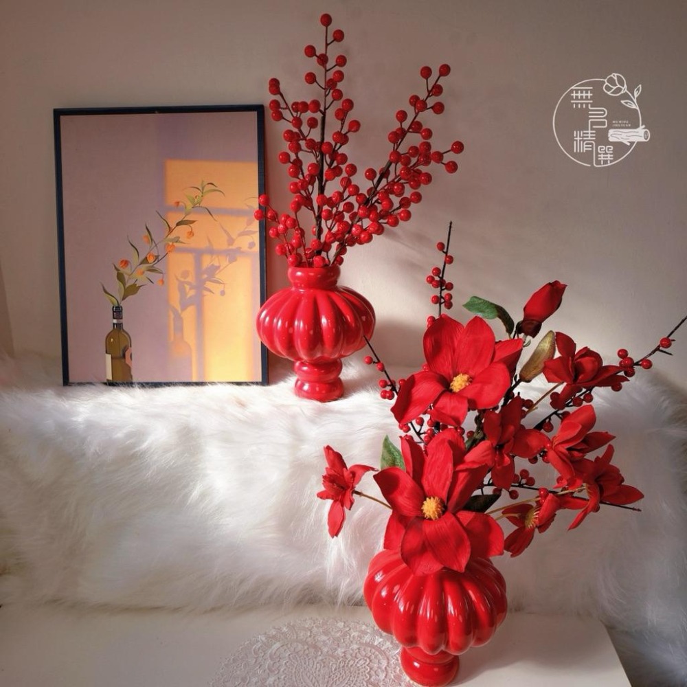 現貨🔺陶瓷鴻運當頭桌花｜陶瓷新春桌花 擺飾 新年佈置 招財迎春 桌花 花器 擺設 公司居家適用 陶瓷花瓶 紅色花瓶-細節圖2