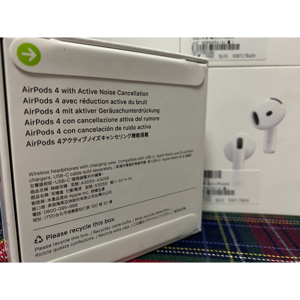 免運費/附發票 Apple AirPods 4 主動降噪款 藍牙耳機(搭配USB‑C充電盒) MXP93TA/A-細節圖2