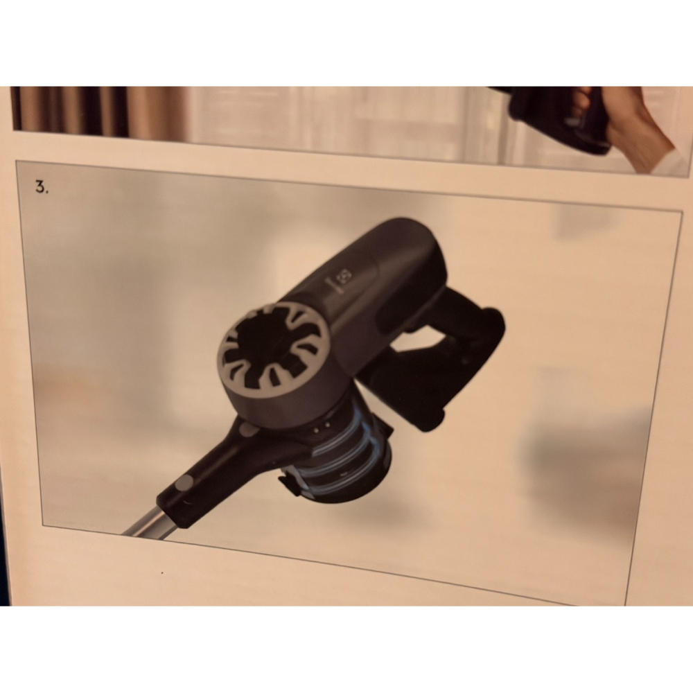 附發票免運費 Electrolux 伊萊克斯 EFP31312 極適家居300無線吸塵器 ·輕盈手感、續航力持-細節圖3