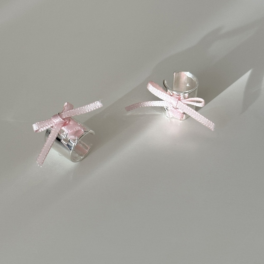 𝐿𝑢𝑜𝑗𝑖𝑛𝑔 ෆ 輕奢芭蕾˚ෆ*₊🩰 精緻緞帶蝴蝶結耳夾 ﹎為你的耳畔增添一抹優雅｜單隻耳骨夾-規格圖4