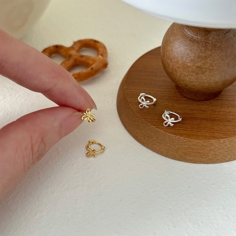 Luojing˖ ࣪⌖˚◌﻿預購 s999純銀精緻小巧蝴蝶結耳扣耳環-細節圖2
