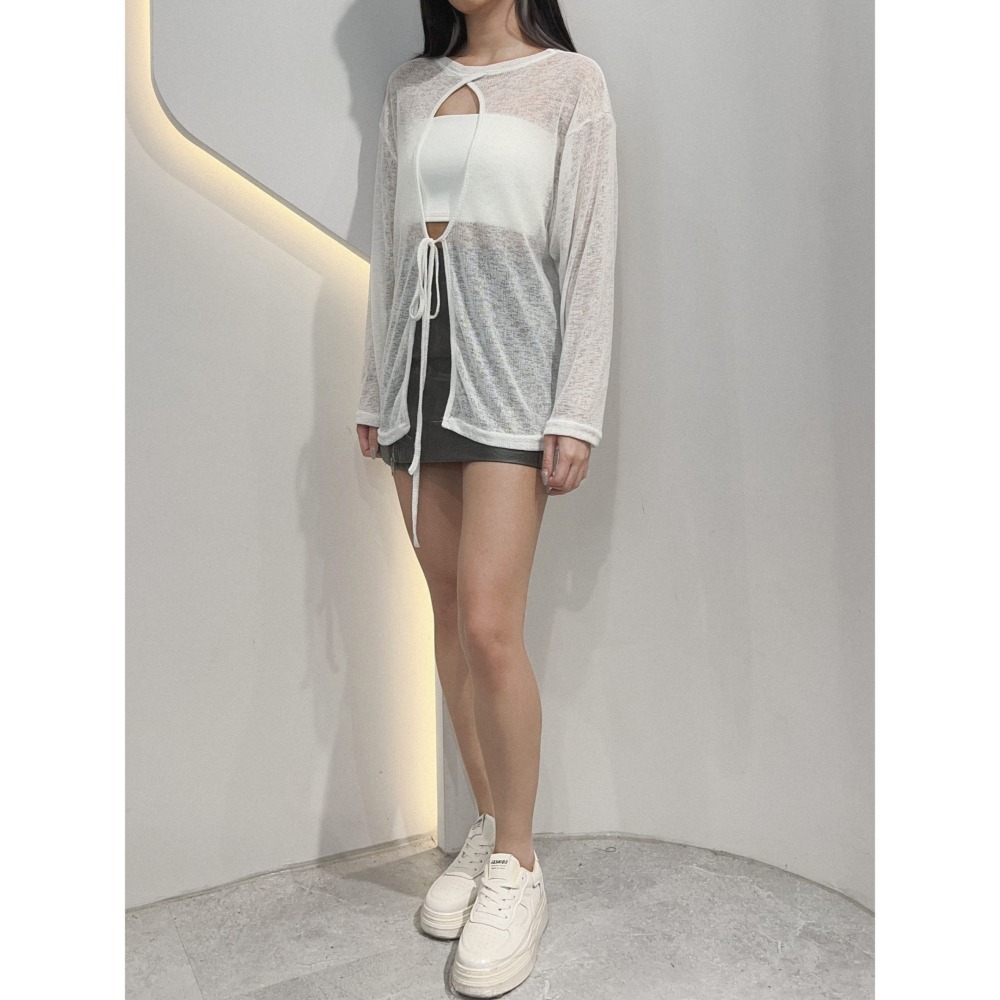 𝐿𝑢𝑜𝑗𝑖𝑛𝑔 ෆ 日常小心機·混色透膚開叉上衣 - 展現性感與時尚的完美平衡｜混色透膚上衣-細節圖10