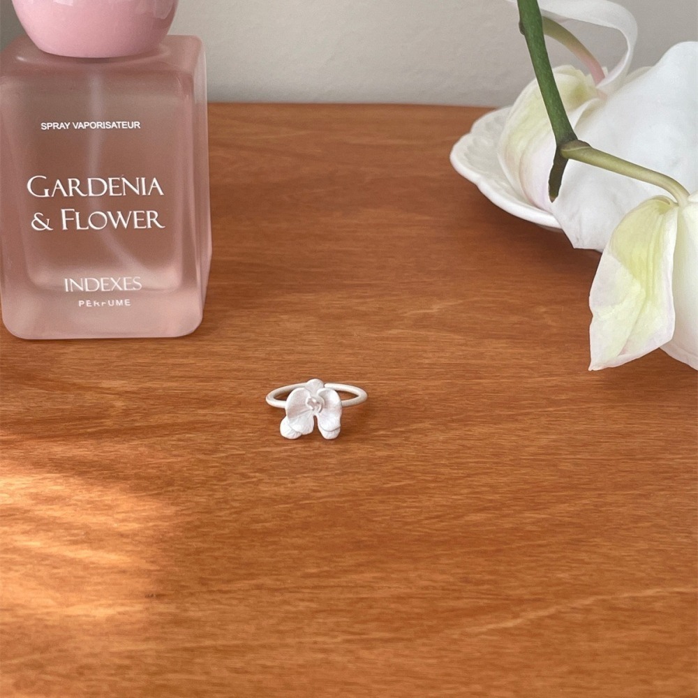 ♯  𝐿𝑢𝑜𝑗𝑖𝑛𝑔 ೀ 輕吻指尖的浪漫·森系小蒼蘭花朵s925純銀戒指﹎輕盈舒適像一縷微風🎐-細節圖4