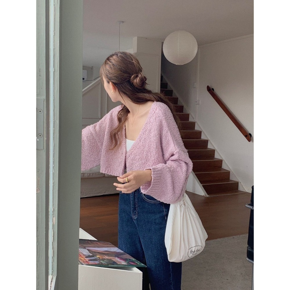 《溫柔絮語》輕吻冬日毛絨V領單釦短版外套 毛絨外套 上衣-細節圖11