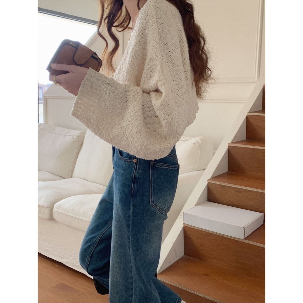 𝐿𝑢𝑜𝑗𝑖𝑛𝑔 ෆ現貨 溫柔絮語·輕吻冬日毛絨V領單釦短版外套﹎獻給妳的溫柔時光｜毛絨外套｜上衣｜必備款-細節圖3