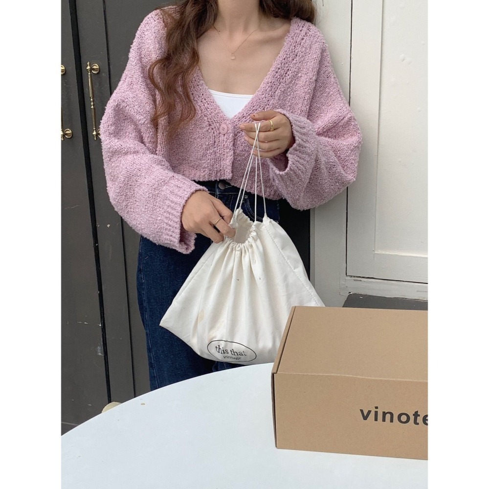 𝐿𝑢𝑜𝑗𝑖𝑛𝑔 ෆ現貨 溫柔絮語·輕吻冬日毛絨V領單釦短版外套﹎獻給妳的溫柔時光｜毛絨外套｜上衣｜必備款-細節圖9