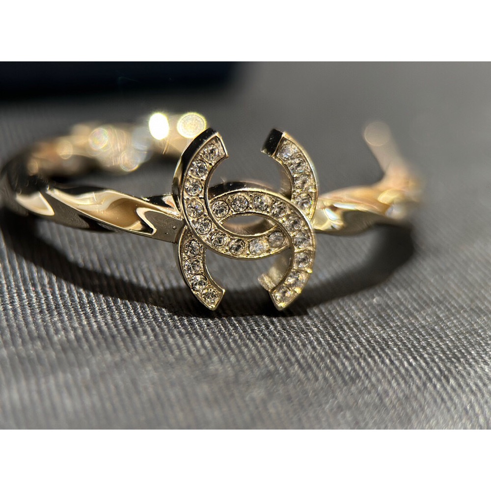 Chanel logo ring on sale gold