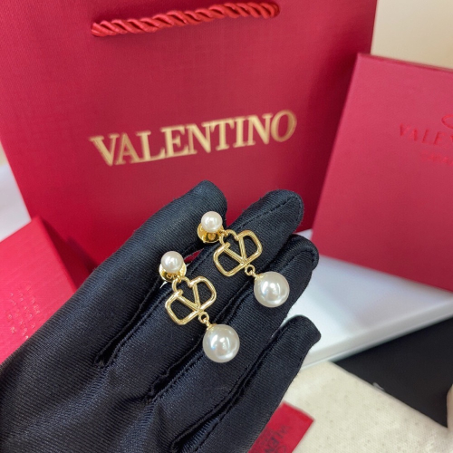 範倫鐵諾 Valentino 新款🆕珍珠耳環～