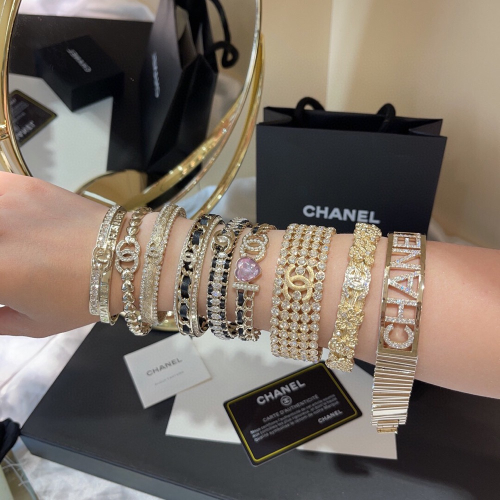 香奈兒 Chanel 2023新款鑲鑽手镯琺瑯手環☑️仙女必備單品🔥