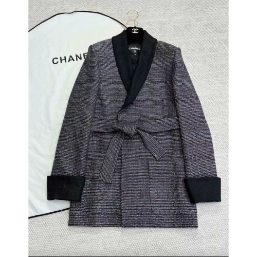 香奈兒 Chanel 24C系帶外套。ZP53800💰。 王一博、周迅同款。浴袍風🫶面料含有彩色絲線