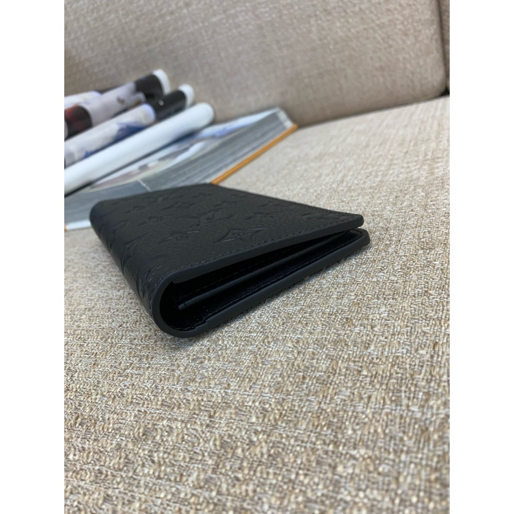 【芯片版】 Brazza 錢夾  M69038 黑色 為柔軟 Taurillon 皮革壓印 Monogram 圖案-細節圖6