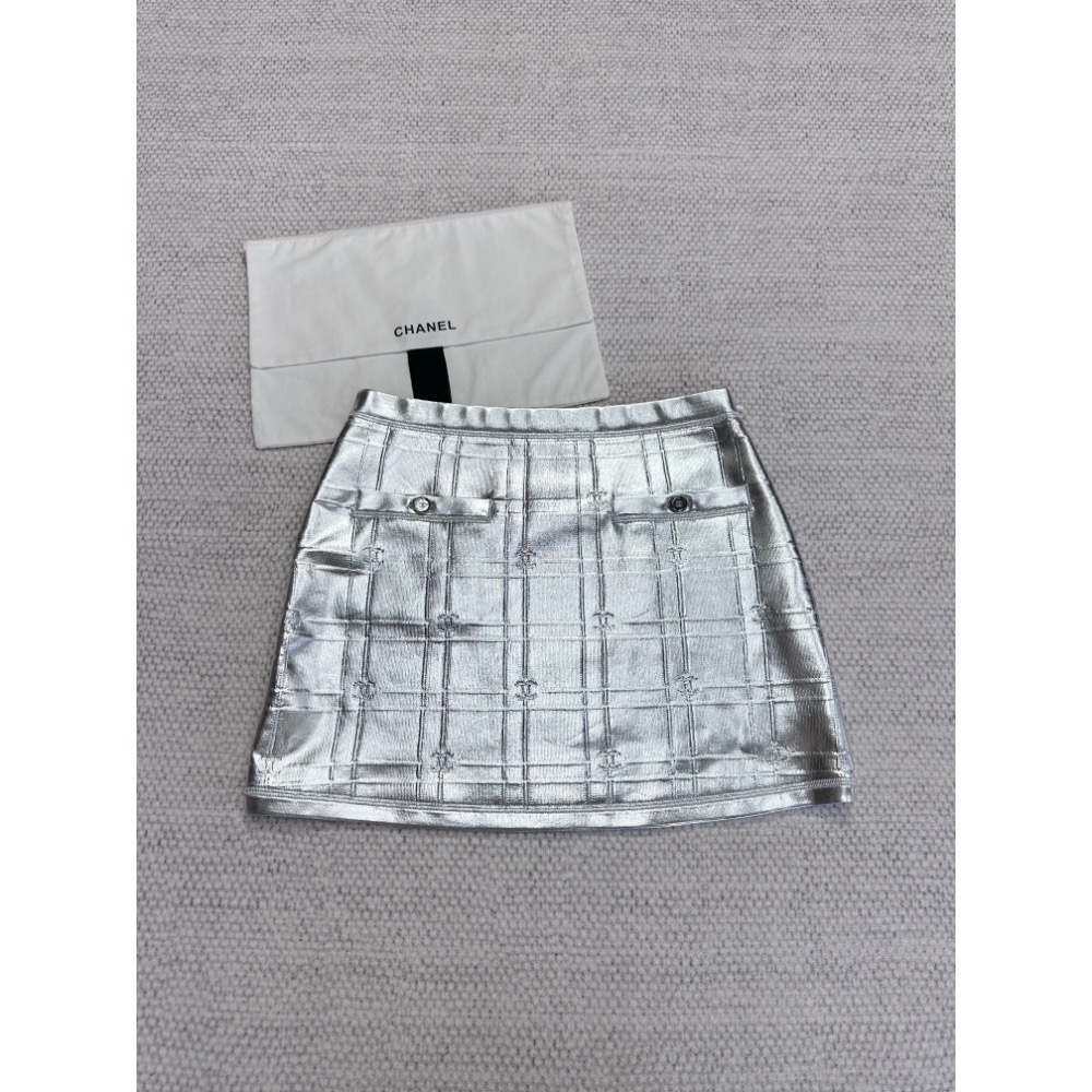 CCcoco beach沙灘🏖️系列。間色牛仔短褲，休閒寬松版型🔥🔥面料全部要定制，看似都是牛仔，不同款面料紋路-細節圖3