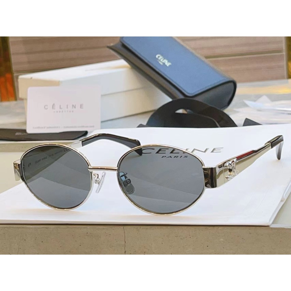 25新款拉鍊大零錢包款 獨家正品購入開發 現貨啦！ 經典的拉鍊款式搭配雙C帶水鑽大logo時尚感增強 內里容量增加-細節圖2