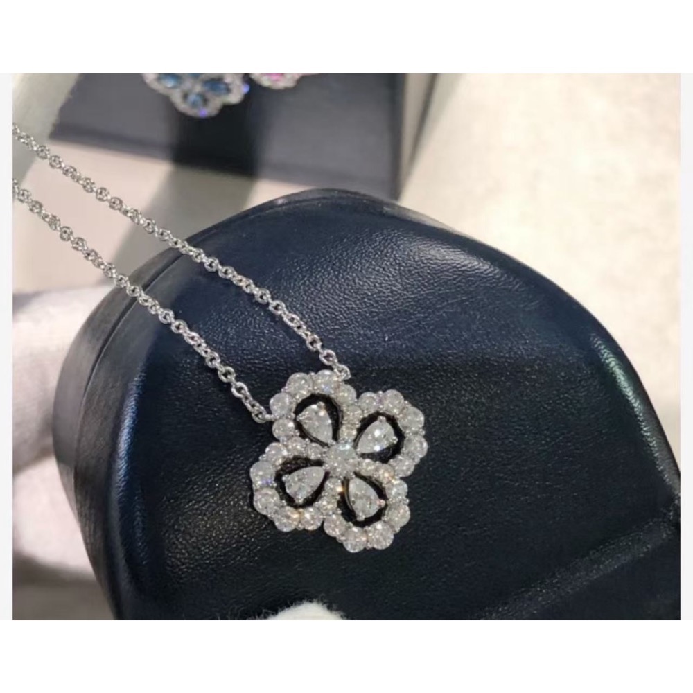 今日到貨🆕玳瑁色 𝐿𝑉 新款字母金屬鯊魚夾抓夾  玳瑁色🔥新配色很高級 復古美拉德 無論是夾包包還是夾頭髮都-細節圖2