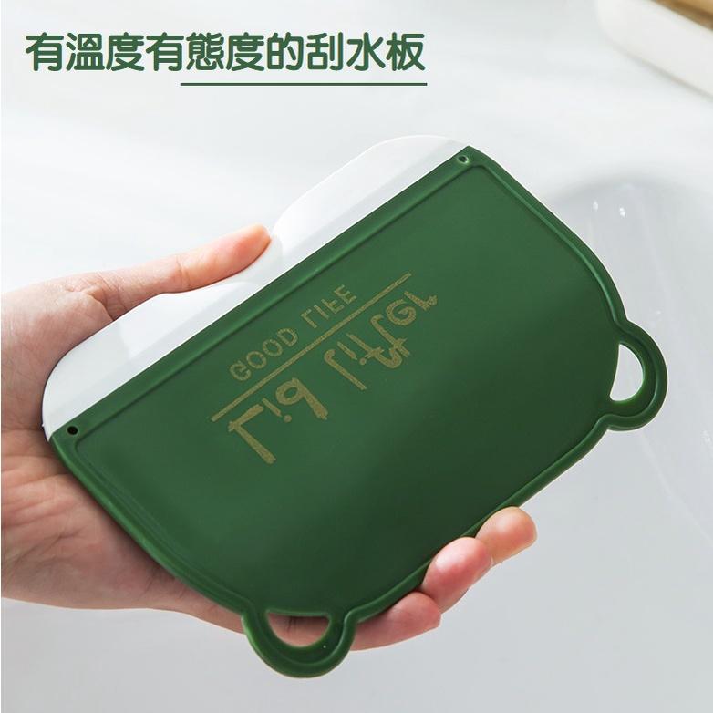 【台灣現貨】壁掛萬用玻璃刮水板 浴室檯面鏡子刮水器 浴室清潔 刮刀 刮板 刮水板 清潔 玻璃刮刀 玻璃清潔 矽膠刮水板-細節圖7
