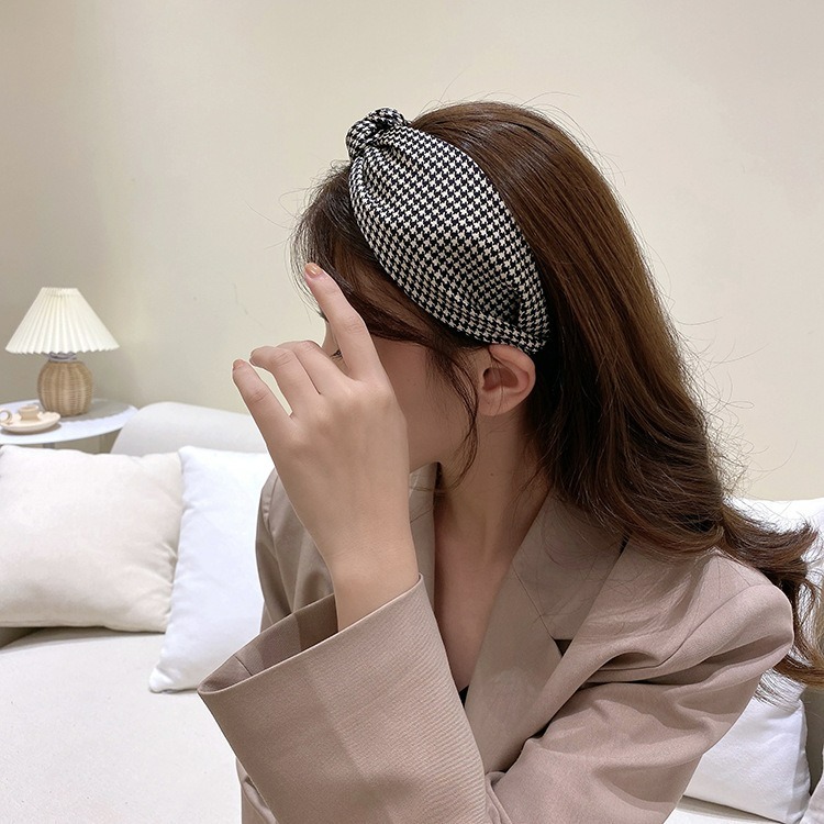 【台灣現貨】韓國氣質寬版造型髮箍 韓版千鳥格髮帶 寬髮箍 髮飾 女 高質感網紅新款 黑白蕾絲蝴蝶結 碎髮頭箍洗臉頭飾-細節圖6