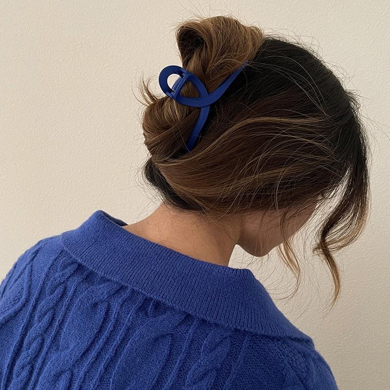 【台灣現貨】(多款) PV鯊魚抓夾 韓國網紅簡約一字抓夾 邊夾髮夾包頭 塑膠壓克力 鯊魚夾抓夾髮飾夾子盤髮抓夾大髮抓-細節圖6