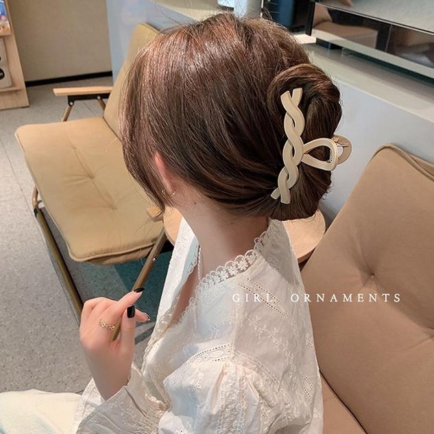 【台灣現貨】(多款) PV鯊魚抓夾 韓國網紅簡約一字抓夾 邊夾髮夾包頭 塑膠壓克力 鯊魚夾抓夾髮飾夾子盤髮抓夾大髮抓-細節圖7