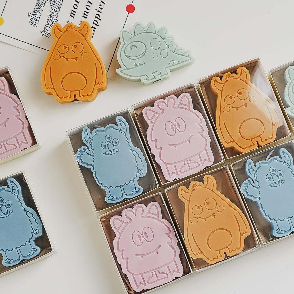 【台灣現貨】萌萌可愛馬卡龍小怪獸香薰蠟燭 手作天然大豆蠟精油香氛手工蠟燭 薰香香氛 創意裝飾擺件 禮物伴手禮桌上創意擺設-細節圖3