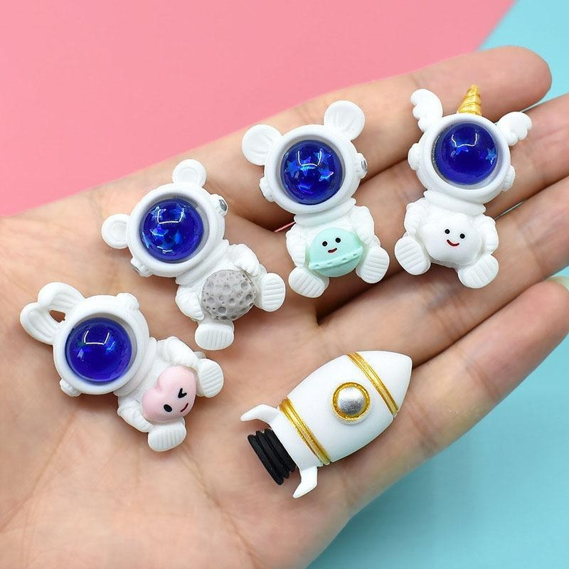 【台灣現貨】汽車出風口太空人宇航員擺件裝飾 創意可愛造型裝飾香薰 轎車汽車擺飾 空調冷氣孔 車用汽車車內車載裝飾品-細節圖6