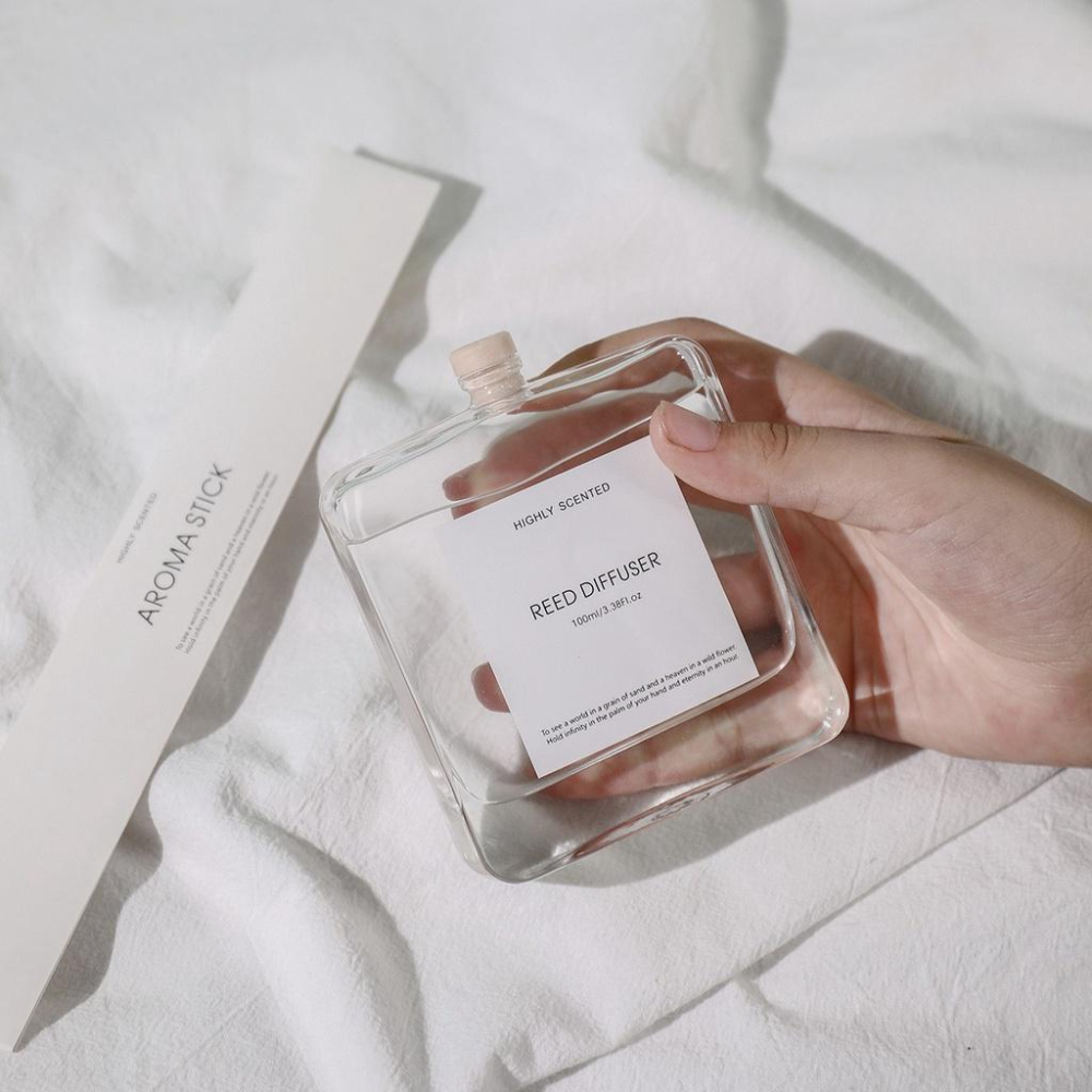 【台灣現貨】無火香薰系列 無印風扁瓶裝擴香瓶 內含擴香棒 家用室內香氛 薰香 芳香劑 設計師香調 精油香薰 空氣清新-細節圖3