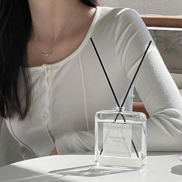 【台灣現貨】無火香薰系列 無印風扁瓶裝擴香瓶 內含擴香棒 家用室內香氛 薰香 芳香劑 設計師香調 精油香薰 空氣清新-細節圖4