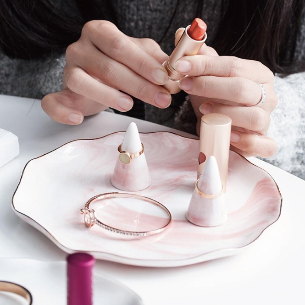 【有飾life】台灣現貨 大理石紋戒指托 大理石托盤 托盤 金字塔戒指托 首飾架 展示架 飾品架櫥窗戒指展示陳列拍照-細節圖2