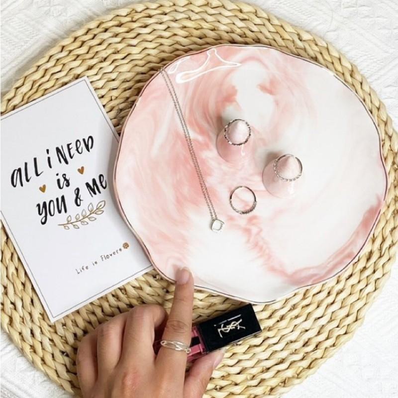 【有飾life】台灣現貨 大理石紋戒指托 大理石托盤 托盤 金字塔戒指托 首飾架 展示架 飾品架櫥窗戒指展示陳列拍照-細節圖5