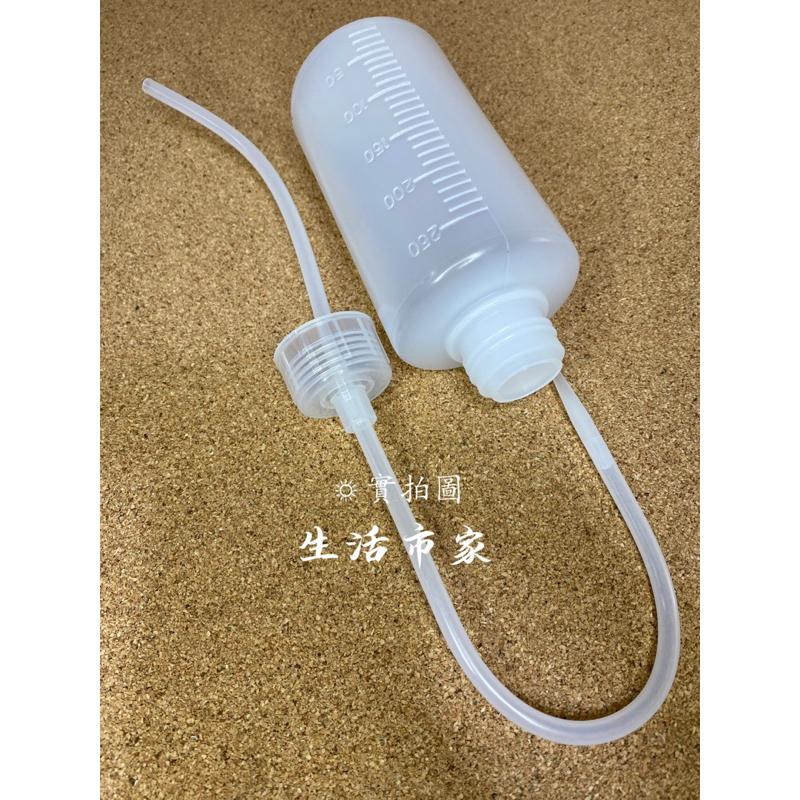 現貨 台灣製 250cc 刻度彎管沖洗瓶 洗物瓶 洗滌瓶 沖洗瓶 長彎管 刻度沖洗瓶 彎管沖洗瓶 彎管刻度瓶 刻度瓶-細節圖4