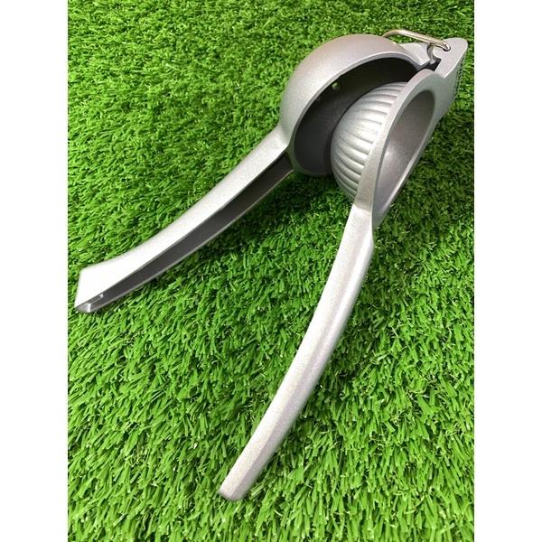 現貨 御膳坊 嚴選 便利型 壓檸檬器 壓汁機 果汁機 榨汁器 壓汁器 榨汁機 輕便型 可掛式-細節圖2