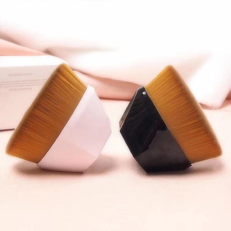 現貨 無痕 粉底刷 附收納盒 底妝刷 粉底液刷 化妝刷 刷子 刷具 無痕粉底刷 魔術刷 細毛刷-細節圖7