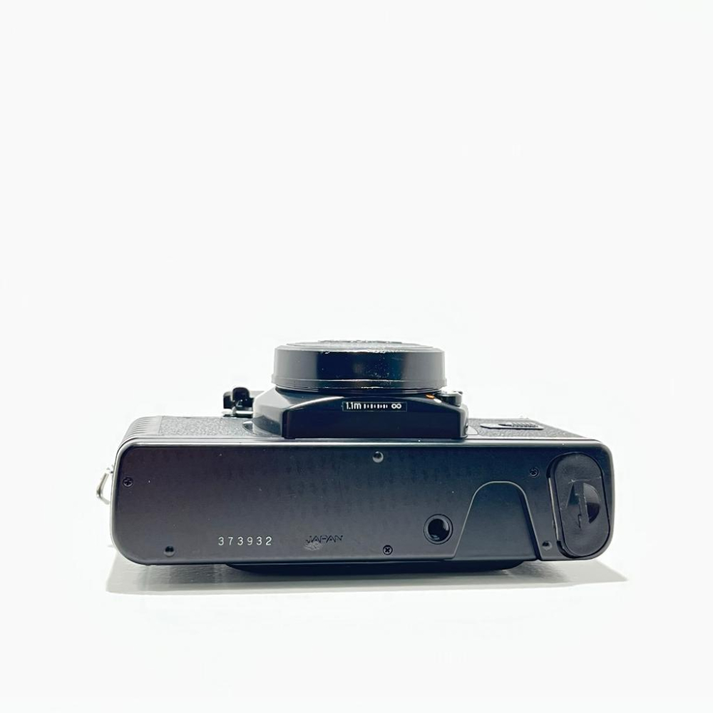 【兔子棒棒相機店】Konica  C35 MFD 柯尼卡底片相機 (附底片一捲+手腕帶+電池)-細節圖4
