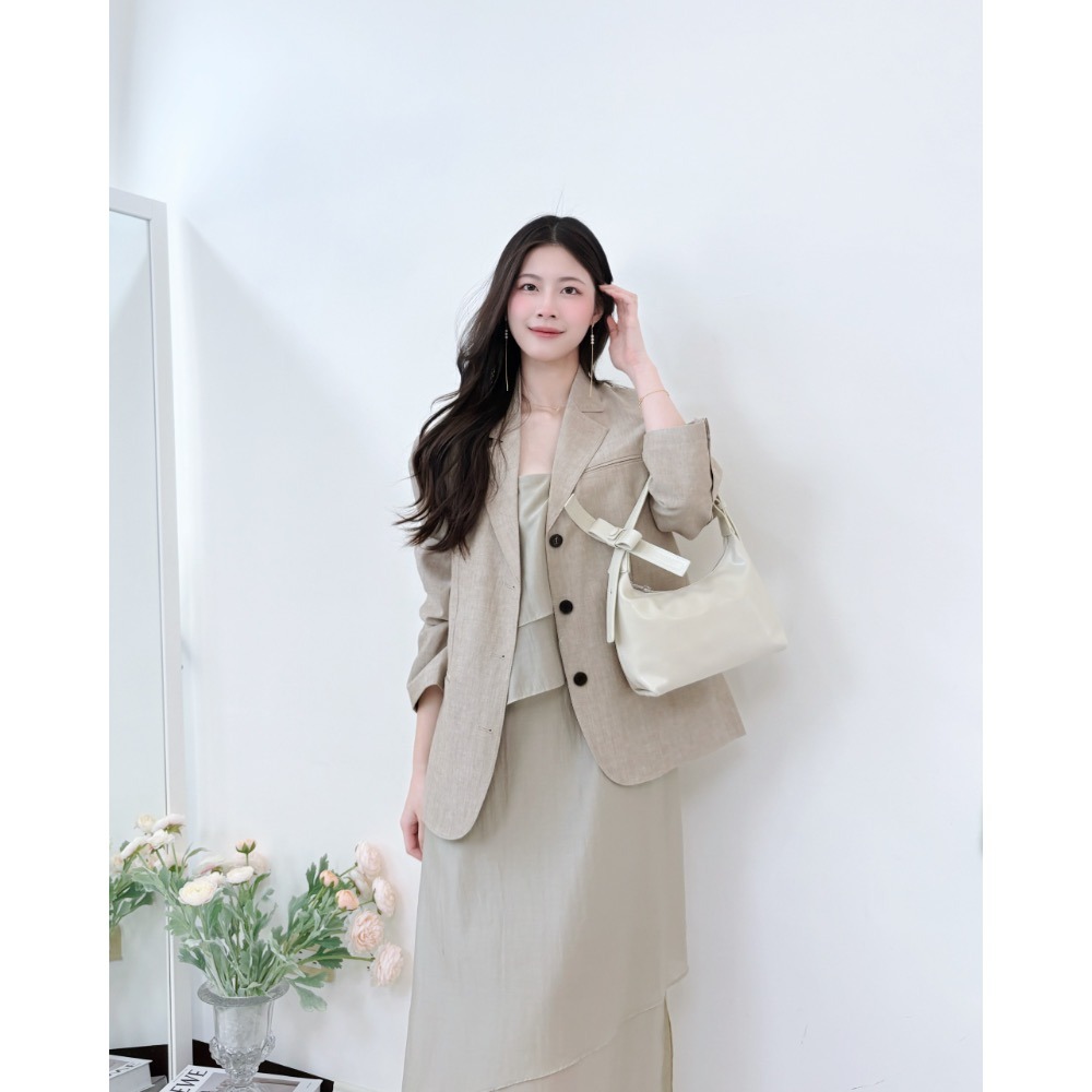 修飾肩線的秘密武器・舒適挺版西裝外套｜現貨快速出貨｜-La Fairy#正韓#韓國製-細節圖2