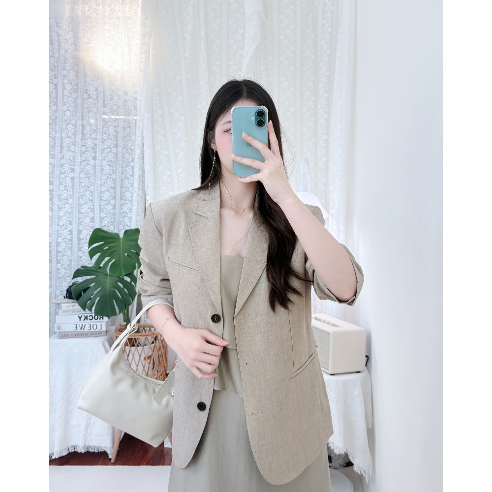 修飾肩線的秘密武器・舒適挺版西裝外套｜現貨快速出貨｜-La Fairy#正韓#韓國製-細節圖3