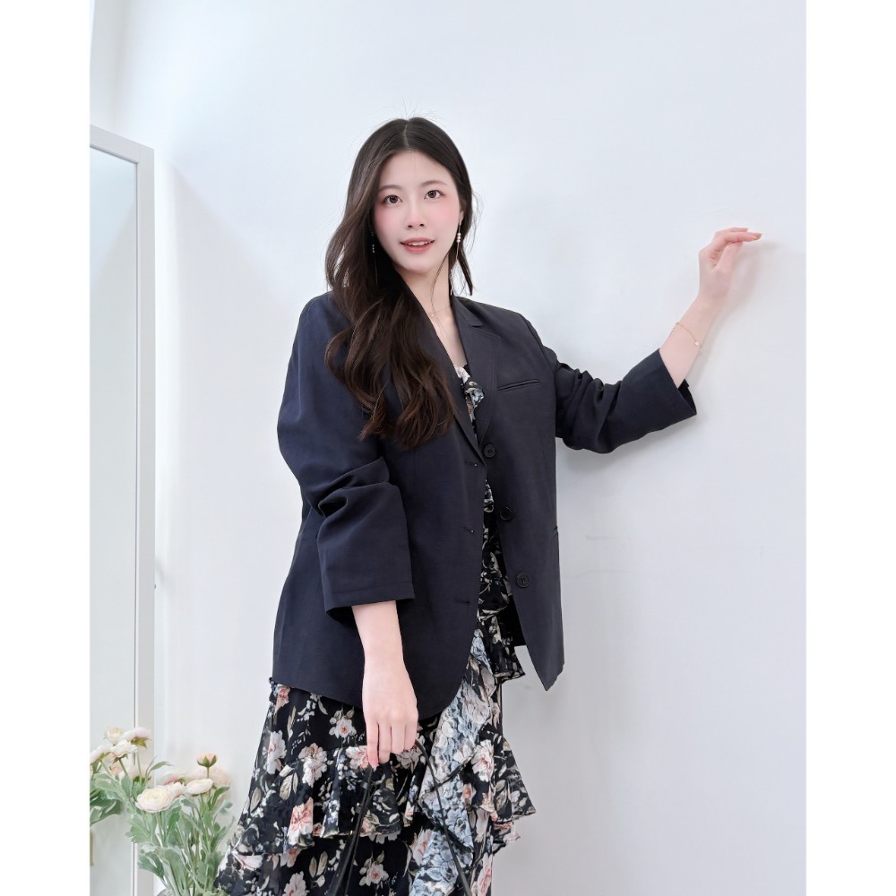 修飾肩線的秘密武器・舒適挺版西裝外套｜現貨快速出貨｜-La Fairy#正韓#韓國製-細節圖6