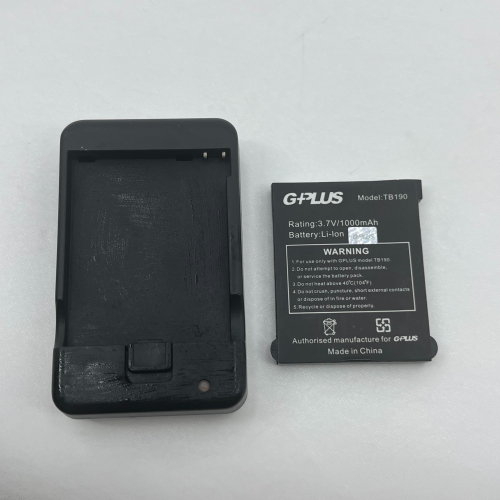 ❮二手❯ G-PLUS 積加 TB190 雙卡雙號雙待機影音PDA手寫機充電器 電池 充電線 電源線 充電頭