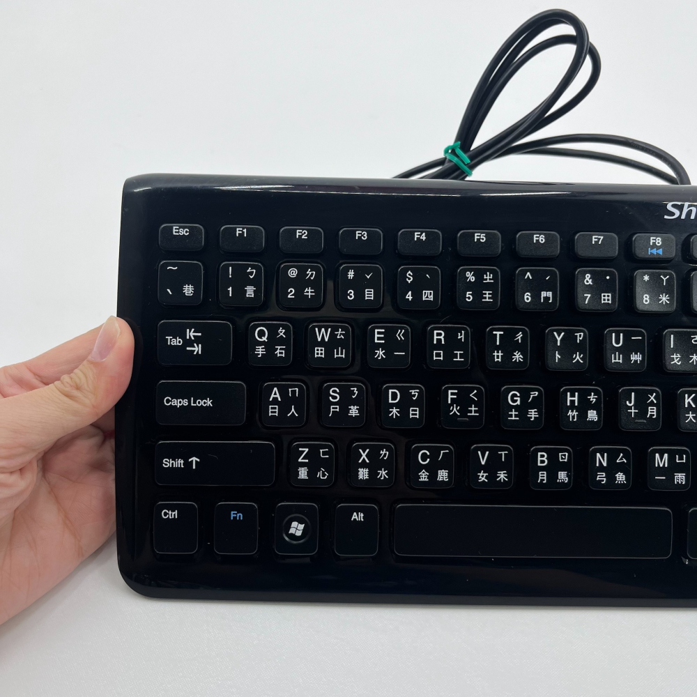 ❮二手❯ Shuttle 浩鑫 KB40 鍵盤 黑色 巧克力型按鍵 USB連接介面 有線鍵盤 鍵盤 滑鼠 桌機 筆電-細節圖2