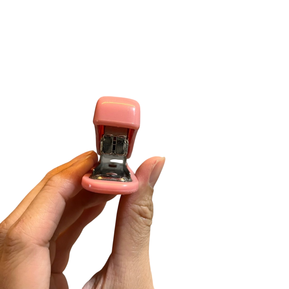 ❮二手❯ USE 簡約實用型釘書機 NO.10 一般釘書針專用 10號釘書機 隨身攜帶 小釘書機 釘書針 裝訂文件-細節圖3