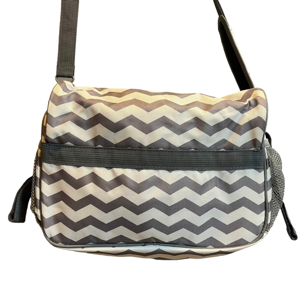 ❮二手❯ Baby City 娃娃城 嬰兒車多功能時尚收納袋 水波紋 超大容量 多功能掛包輕盈沒負擔 附有調節式肩帶-細節圖6