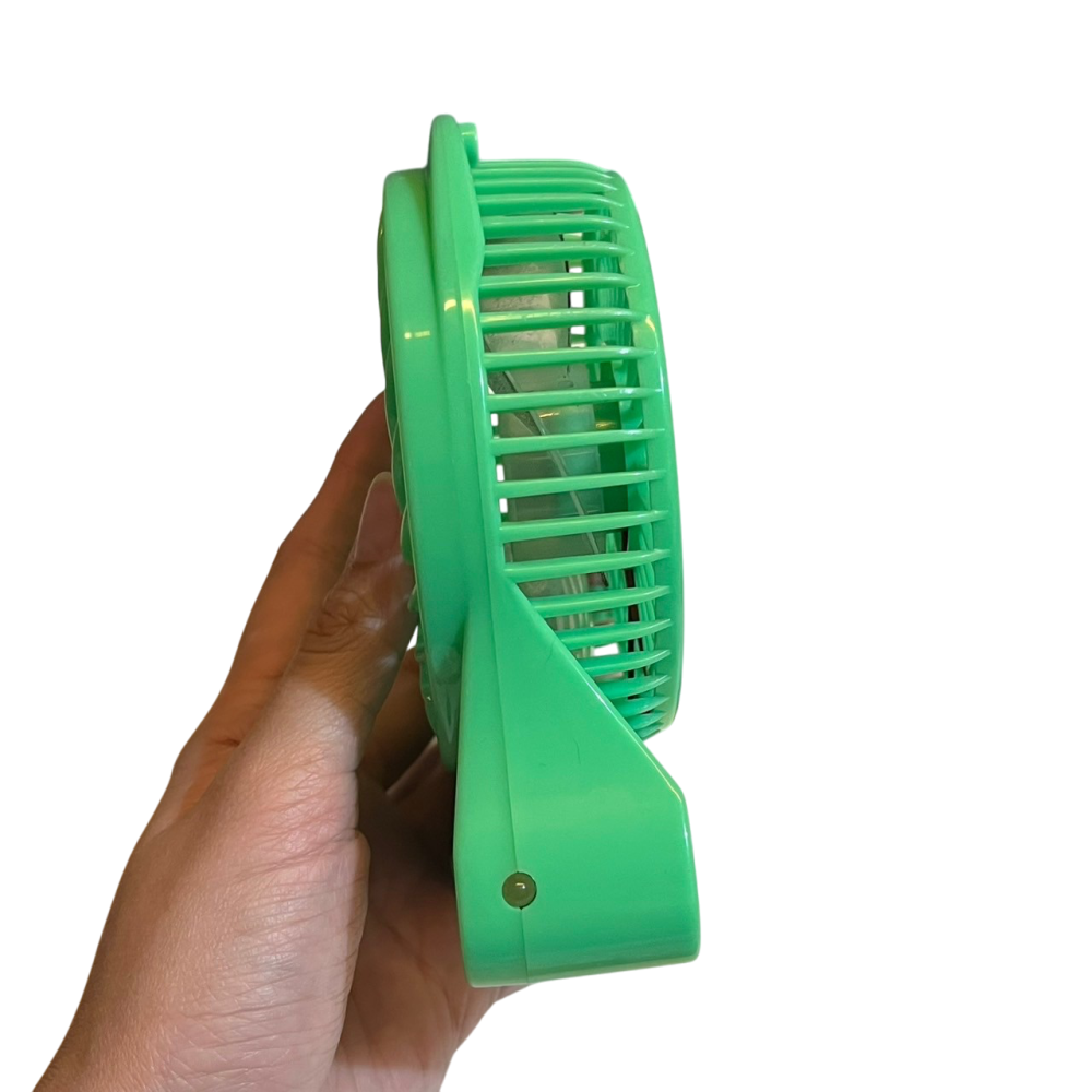 ❮二手❯ 亞太電信 Gt智慧生活 USB 涼風扇 三段式風速調節 使用可充電式鋰電池 綠 桌面風扇 小風扇 電風扇-細節圖5