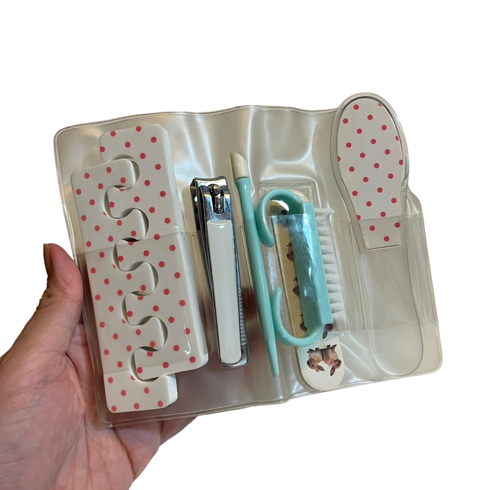 ❮全新❯ 香港 watsons 屈臣氏 修甲美容組 6件組 美甲組 修甲組 指甲剪 指甲鉗 腳趾夾-細節圖2