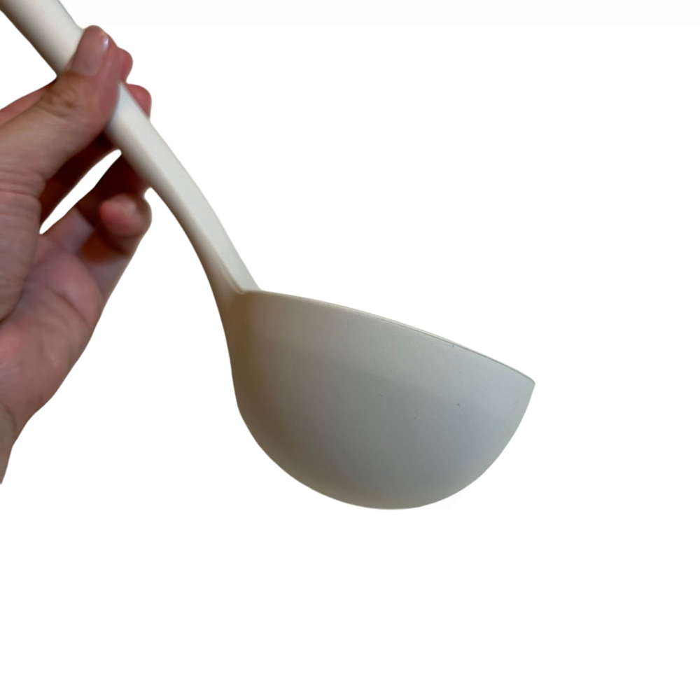 ❮近新❯ 法國 Saub 矽膠湯勺 分菜匙 撈麵勺 勺子 耐磨損 可耐熱230度 人體工程學握柄 握感舒適 輕鬆不費力-細節圖6