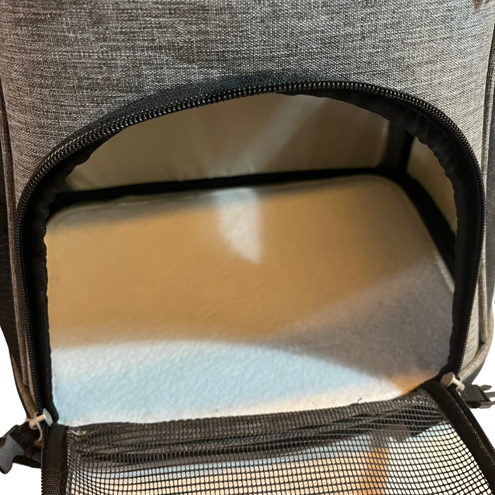 ❮二手❯ CHELSEA PET 寵物背包 貓狗適用 後背背包 高挺度 機能減壓 透氣 方便耐用 旅行包-細節圖9